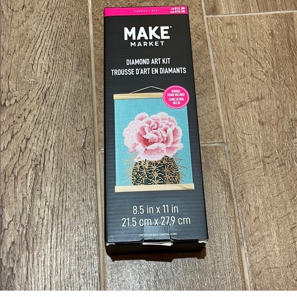 Assorted Craft Collection - Picture 2 of 3